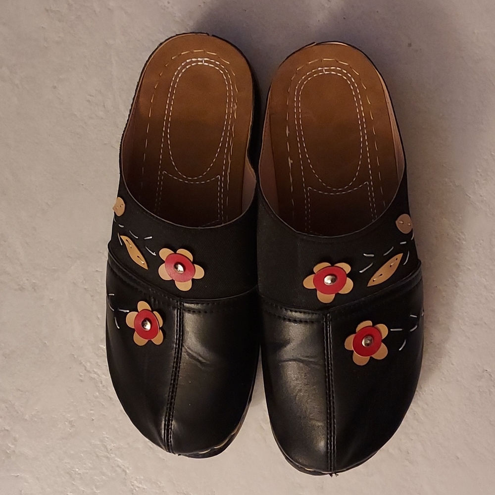 Women Clog Sandal Ladies Comfort Closed Toe Wedges Platform Shoes Flower Slipper